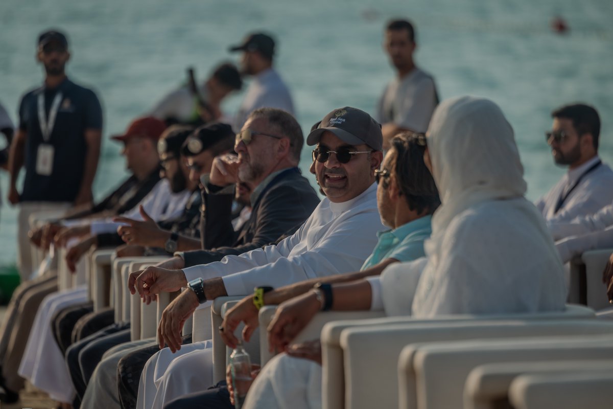 اليوم الثاني من #سباق_البحر_الأحمر_للمراكب_الشراعية حمل ما هو أبعد من المنافسة… كان احتفالًا بانتماء أهالي البحر الأحمر لبحرهم، ودليلًا على أن الموروث البحري ما زال نابضًا في وجدانهم. شكرًا لكل شركائنا الذين أضافوا للحدث قيمة بحضورهم، وأخص بالشكر لأهالينا الذين صنعوا هذا الجمال.