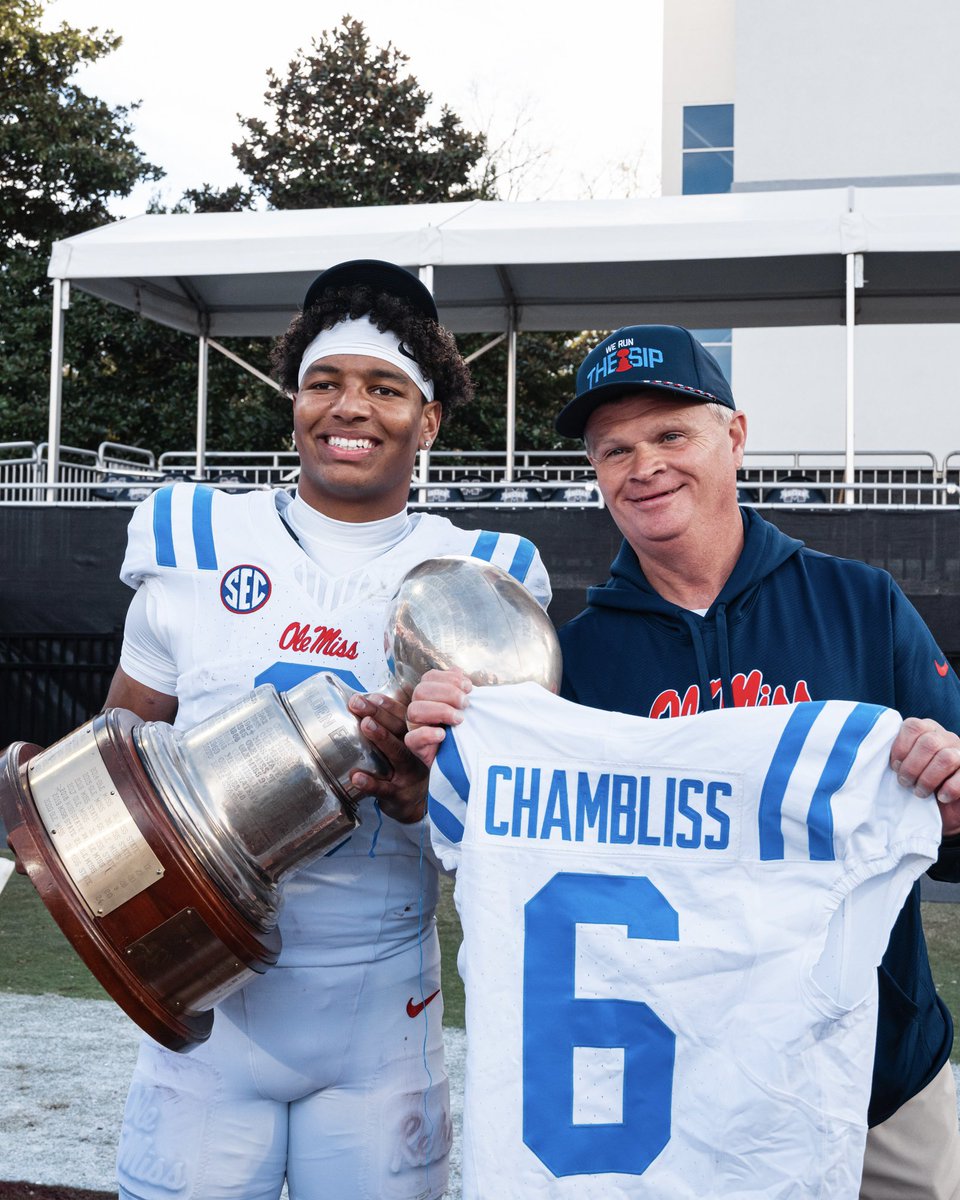 OleMissFB's tweet image. Egg Bowl Trophy and backup jersey both accounted for 👍