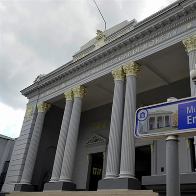 VctorFernandez's tweet photo. RECORRIDOS POR LA MEMORIA: MUSEOS CUBANOS
Museo Provincial de Santiago de Cuba Emilio Bacardí Moreau
#cultura_cubana #CubaViveEnSuHistoria #museos
https://t.co/GP1qoIr9A8 https://t.co/4RZUzk2sYw