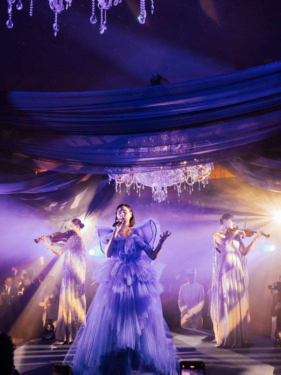 manuelapromo's tweet photo. Spectaculaire! Le Grand Gala D'Hiver Du The Peninsula Paris! 🌬️ #paris #event #Trending https://t.co/taCE1VNUKL