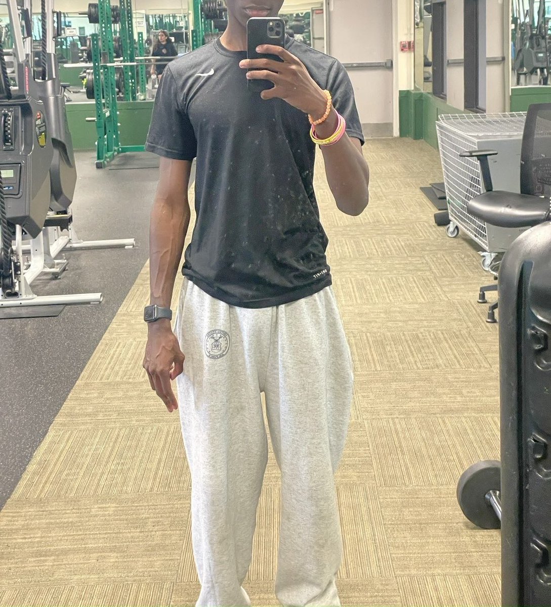 theenerdygooner's tweet photo. pinned uh type shi 

-18
-new moots are welcome!
-i like anime frfr ( please pmo)
- i fw music heavy 
- i love gooning 🫶🏾
- i love minecraft https://t.co/PiLJkUkOiR
