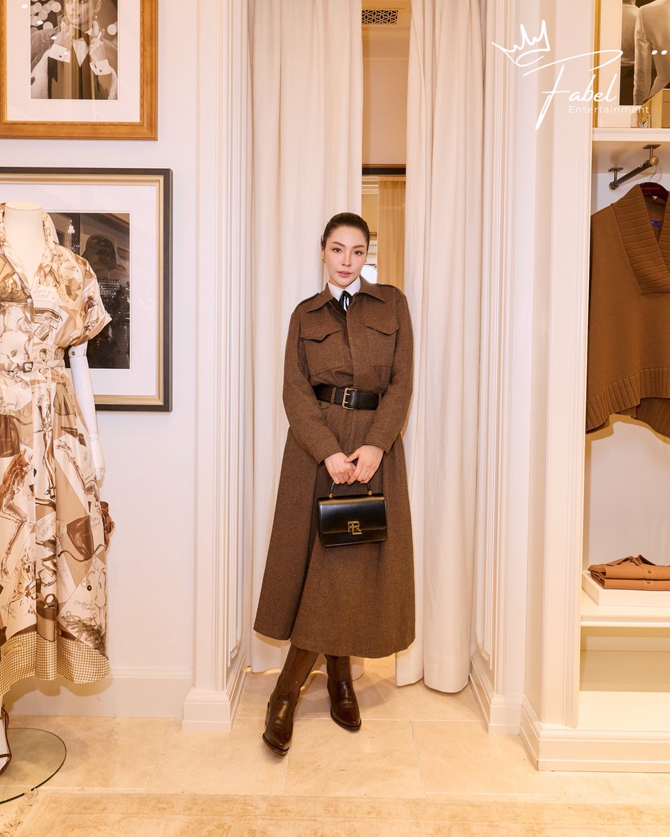 FFabel_Ent's tweet image. ฝ้าย พีรญา ร่วมงาน “The World of Ralph Lauren” 🤎

PERAYA RALPH LAUREN OPEN STORE
#RalphLaurenxFaye
#RalphLaurenTH
#RalphLauren
#FayePeraya
#ฝ้ายพีรญา