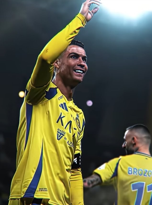 The day This guy gets retirement....I will be done with football 🙋🙋