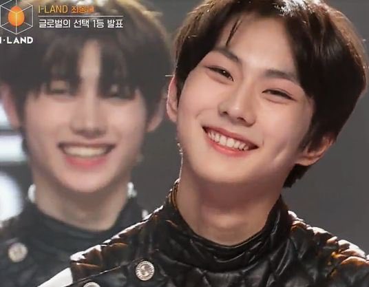 enhabitz's tweet image. OH JUST KILL ME NOWWW