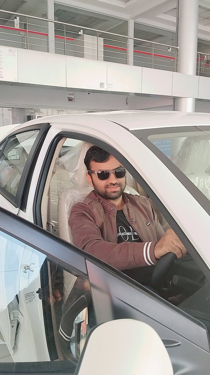 LSitani tweet picture