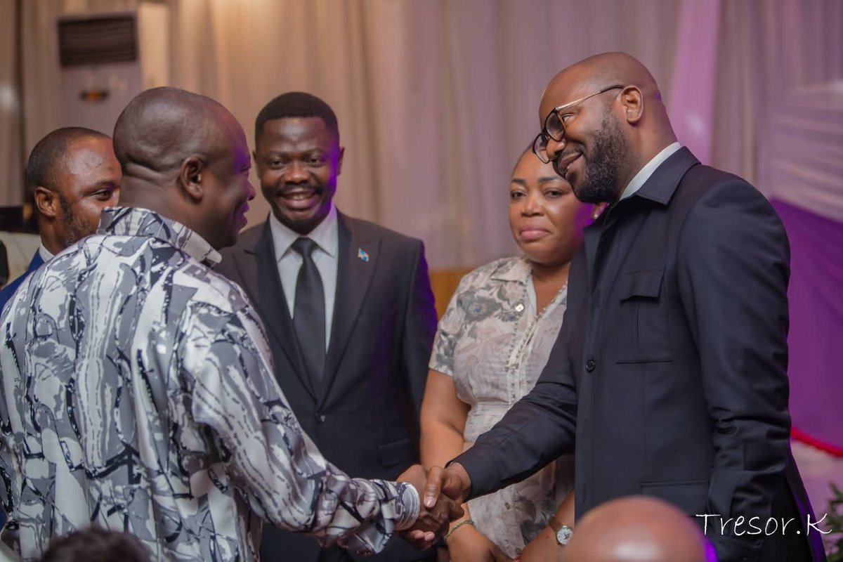 simeonisako13's tweet image. #RDC | L’Éternel notre Dieu nous appelle à partager la douleur de ceux qui souffrent. Porté par cet amour fraternel, @rkitsita , @PatrickLokala_ , @JeanPierreKAYE1 et moi même @simeonisako13 , sommes allés entourer l’Honorable Secrétaire Général @AugustinKabuyaT de compassion et…