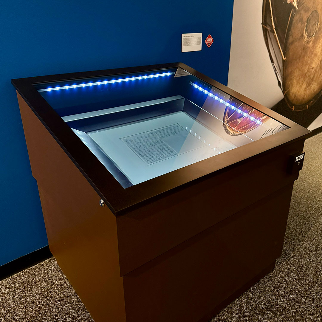 ALPLM's tweet photo. 🗓️ Last chance (for now!) to see two historic treasures at the #ALPLM:
📜 Lincoln’s handwritten Gettysburg Address – on view through Dec. 1
⭐️ Rare original 21-Star Flag marking Illinois statehood – on view through Dec. 2
#ILHistory #GettysburgAddress #21StarFlag #LincolnLegacy https://t.co/oBPgFqviOG