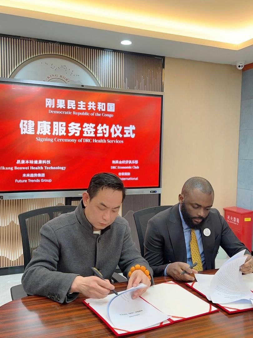 BukasaEmmanuel2's tweet image. #RDC🇨🇩: Le PDG Curtis Haggai s’est engagé à transformer en profondeur notre système de santé en annonçant la construction de dix hôpitaux modernes dans chaque province. Une vision ambitieuse qui place la technologie médicale avancée au service de notre peuple pour garantir des…