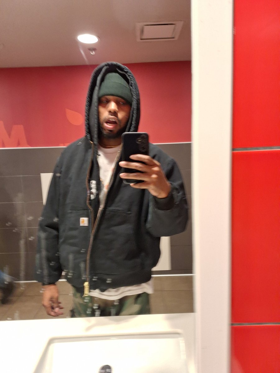 "BALLHOG" OUT NOW!!! ALL STREAMING PLATFORMS! Link in my bio 🏀🏀🏀🏀🏀