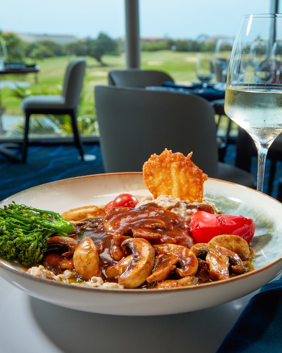 windowsonaruba's tweet photo. The weekends always feel a little extra special at Windows on Aruba. 

Late Night Brunch on Friday, Cucina Italiana dinner on Saturday, and our Royal Brunch on Sunday.

Have you reserved your table for this weekend yet?

#WindowsOnAruba #Aruba https://t.co/2bmWD0LN1c
