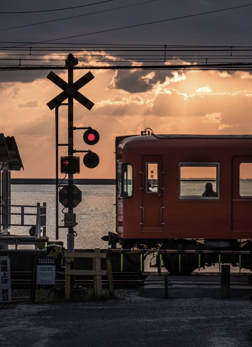 voshans's tweet image. De pracht van het #treinleven…
(Foto KZC Photography)
#Ehime #Japan #trein #train
