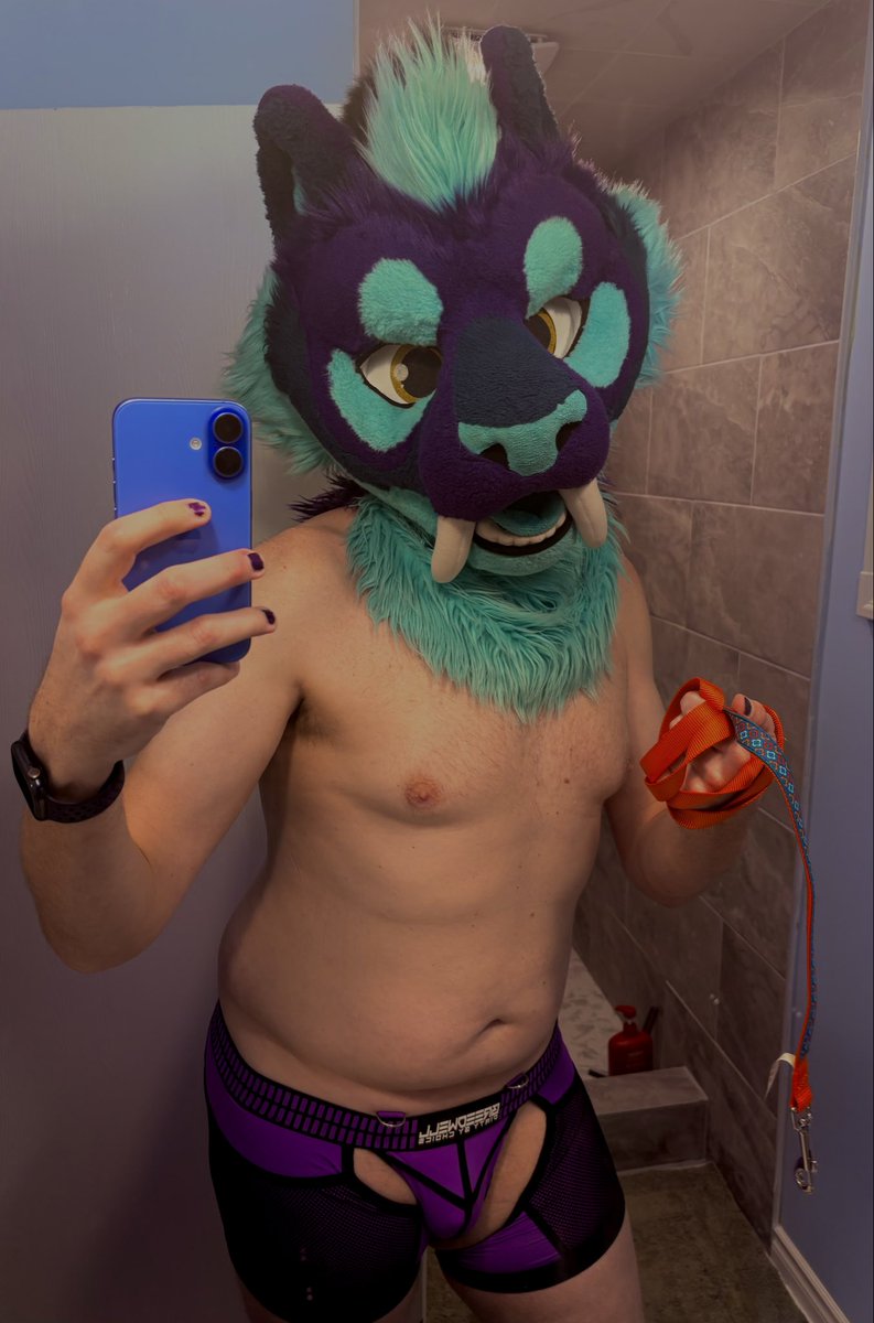 Purple Toofy Nub tweet media