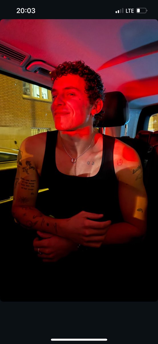 что видит джон перед тем, как услышать фразу «браааат, тут такое дело…»