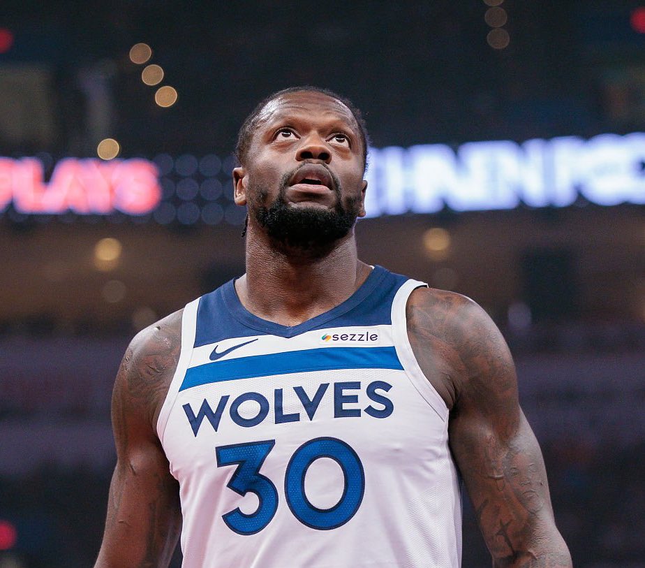 TheDunkCentral's tweet image. The Timberwolves could sell high on Julius Randle, per @BrettSiegelNBA 

“There is a growing sense that the Timberwolves will sell high on Julius Randle should the right star become available before February. However, the problem with Minnesota is that they don&apos;t have any…