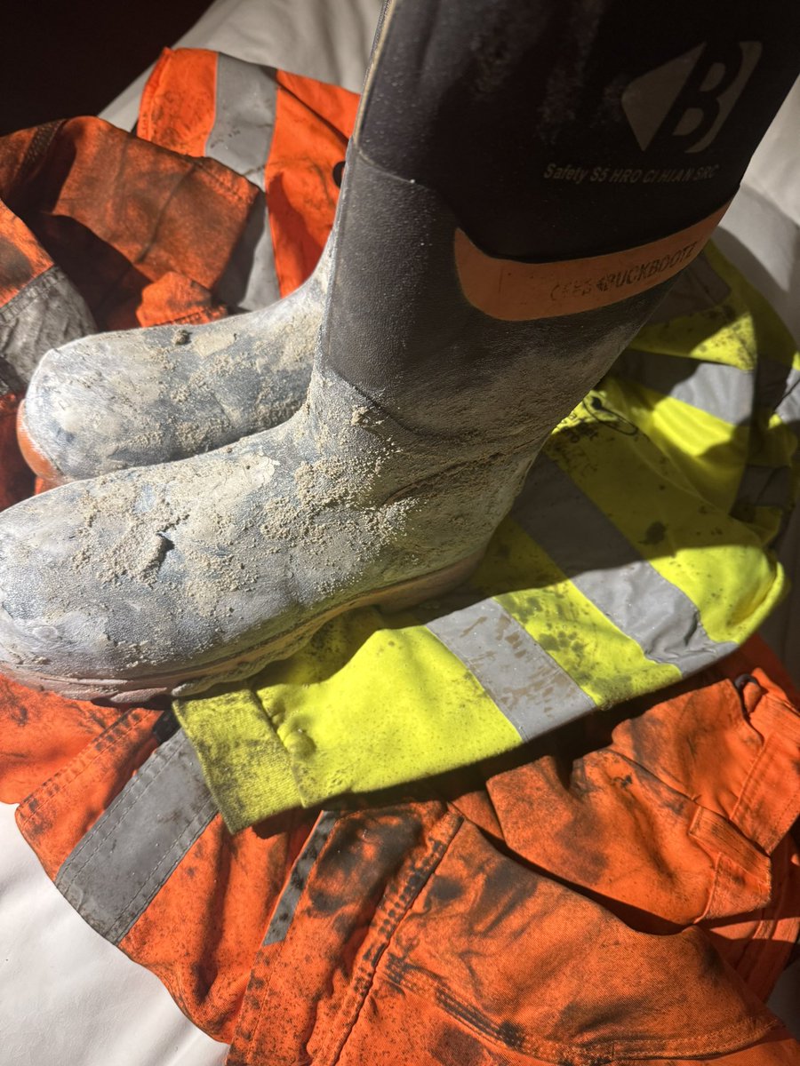 skinheadworkie's tweet image. Which pile? 
Skin or workgear