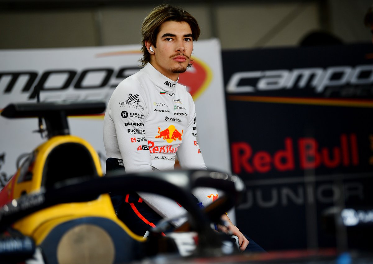 Formula3's tweet image. Both @NikolaTsolov and @Jameswharton_  got their first  experience of #F2 machinery today in Qatar 🇶🇦🙌

#F3 #RoadToF1