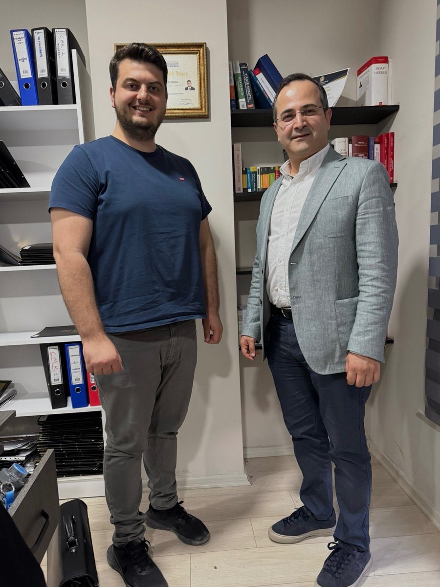 Hukukçular Derneği Genel Başkanımız Av. Mehmet Melih Gülseren, Düzce’de gerçekleştirdiği ziyaretler kapsamında;  Düzce Cumhuriyet Başsavcısı Yasin Emre, Düzce Adliyesi Adalet Komisyonu Başkanı Mustafa Duran ve Düzce İdare Mahkemesi Başkanı Ahmet Akif Demir ile bir araya geldi.