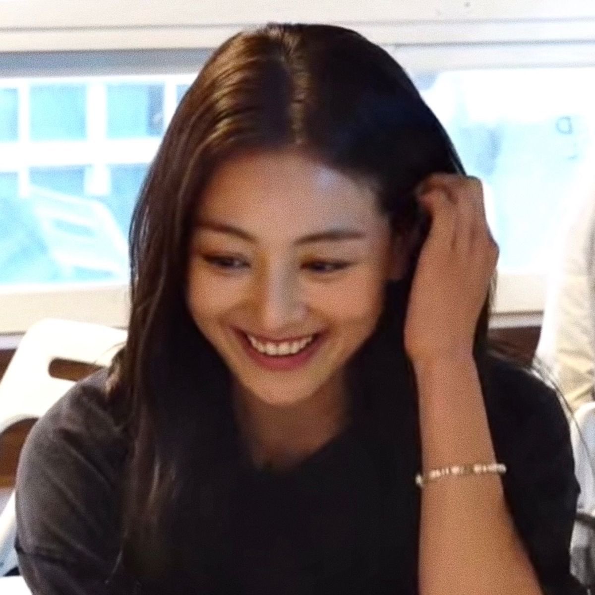 ilovetwicemost's tweet image. some girl named park jihyo: