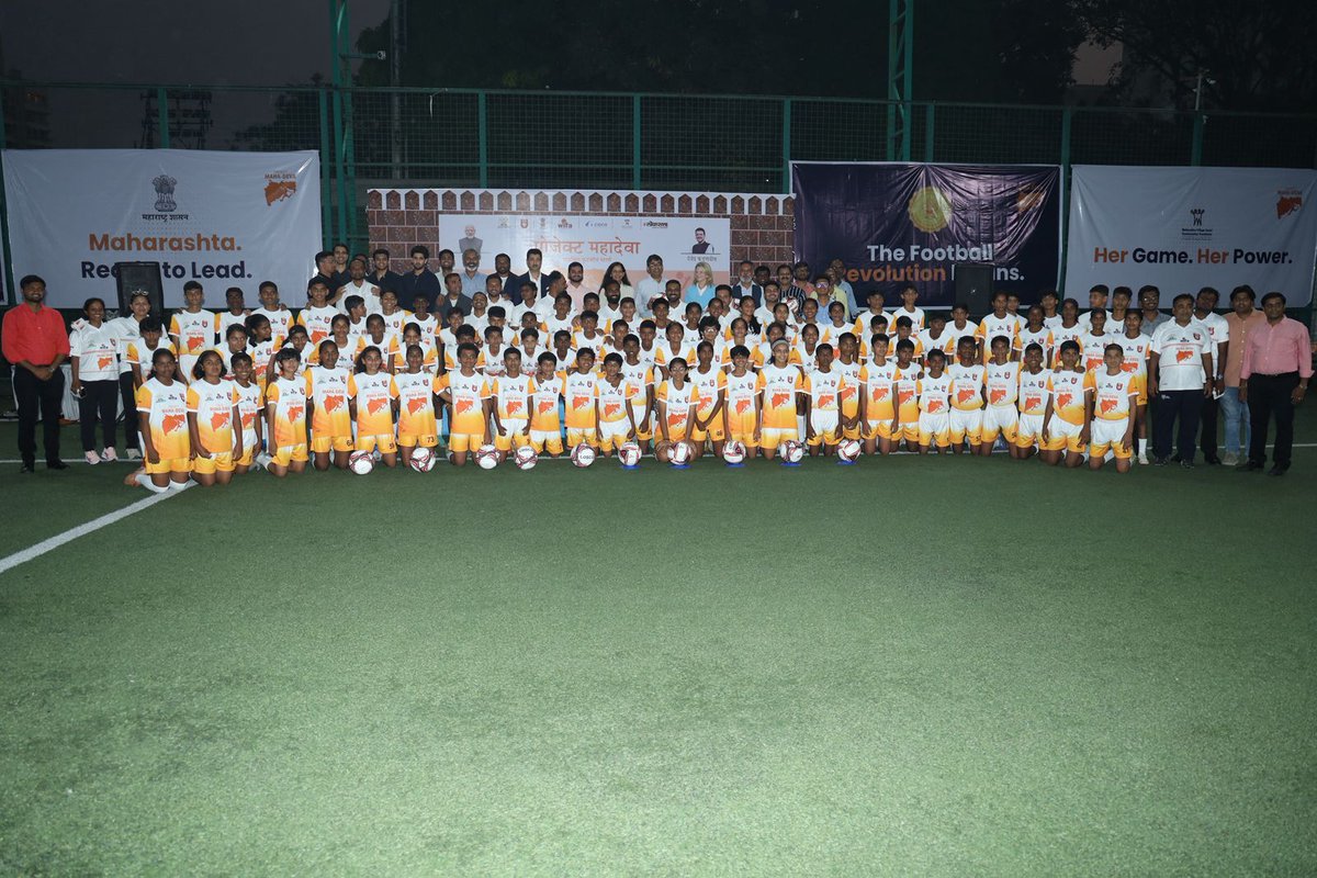 MVSTForg's tweet image. Project Mahadeva is transforming Maharashtra football.
60 young players selected for a 5-year Govt scholarship — with mentorship from Lionel Messi on Dec 14. A huge boost for grassroots talent!

#ProjectMahadeva #FutureStars #VSTF