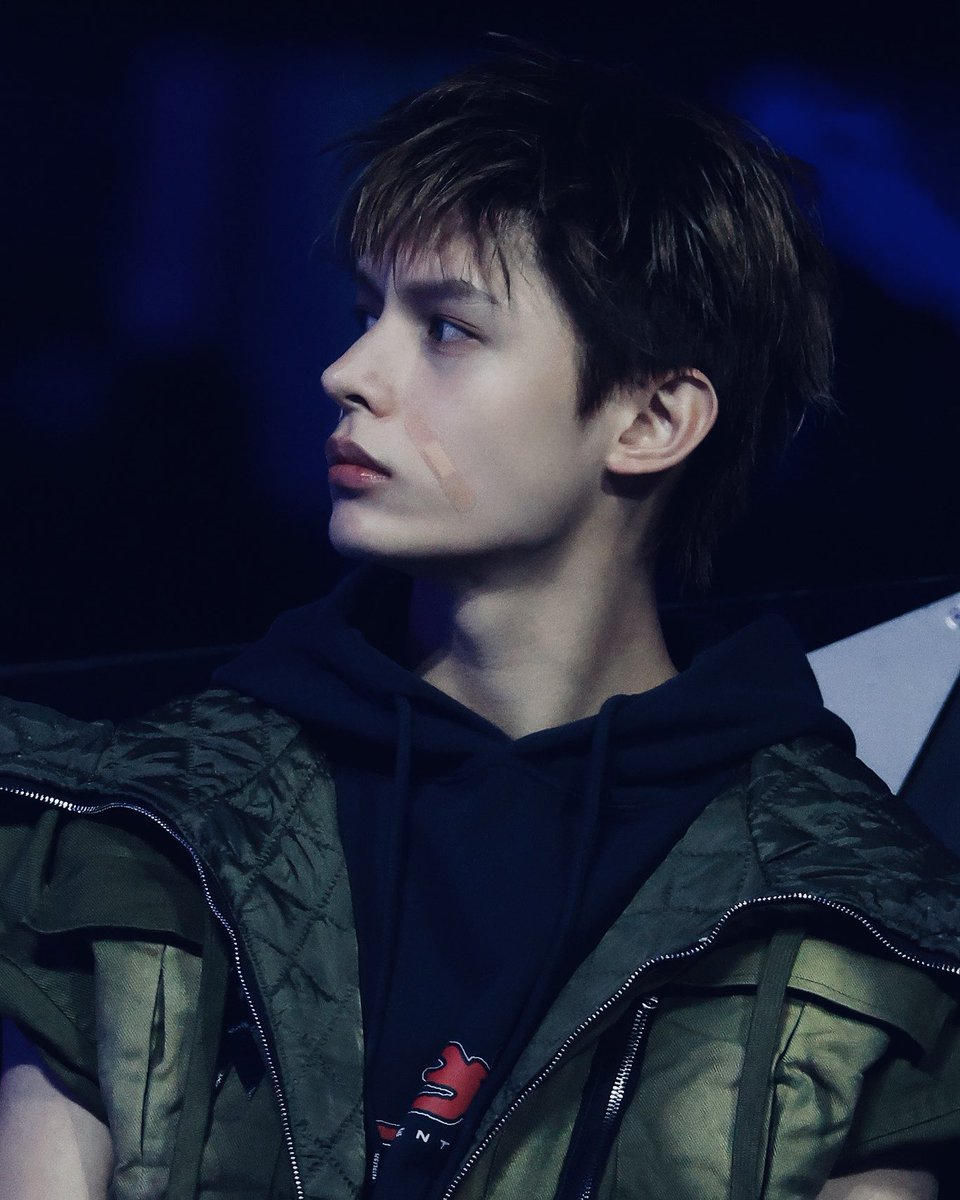 destroykeonly's tweet image. oh wow james cullen