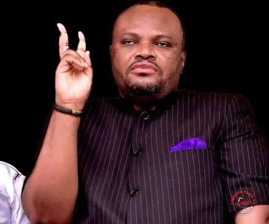 petertiani007's tweet image. #RDC… 

Malgré les millions de dollars déboursés pour les travaux…

Des routes inachevées…
Des tronçons abandonnés…
Un bouchon monstre…

Chaque pluie devient une calamité…

Kinshasa, un véritable désastre.

Une seule question me revient en esprit :

Pourquoi le VPM de…