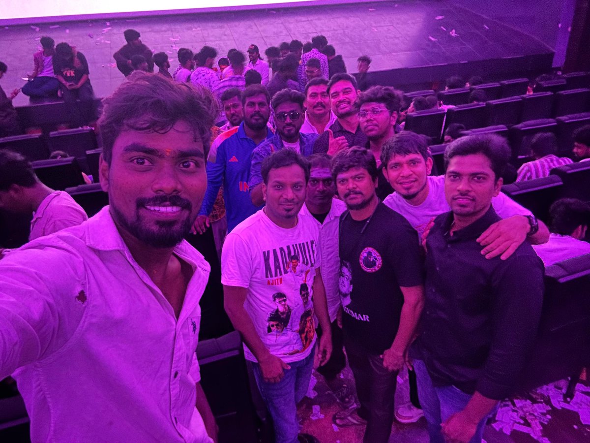 j_surviva's tweet image. @RohiniSilverScr 12:20PM show Today 🔥💯✨️✨️🔥💯🙏🎊🧨💥🥳

Loyal FanBase For a Reason 🥳💯 Celebration at Peak💥🧨🎊🔥😂😂🤣🙃... Thank You @priyanaair for releasing our All time Favourite #Attagasam 😍  @Akracingoffl @SureshChandraa 

#Ajithkumar #AK64