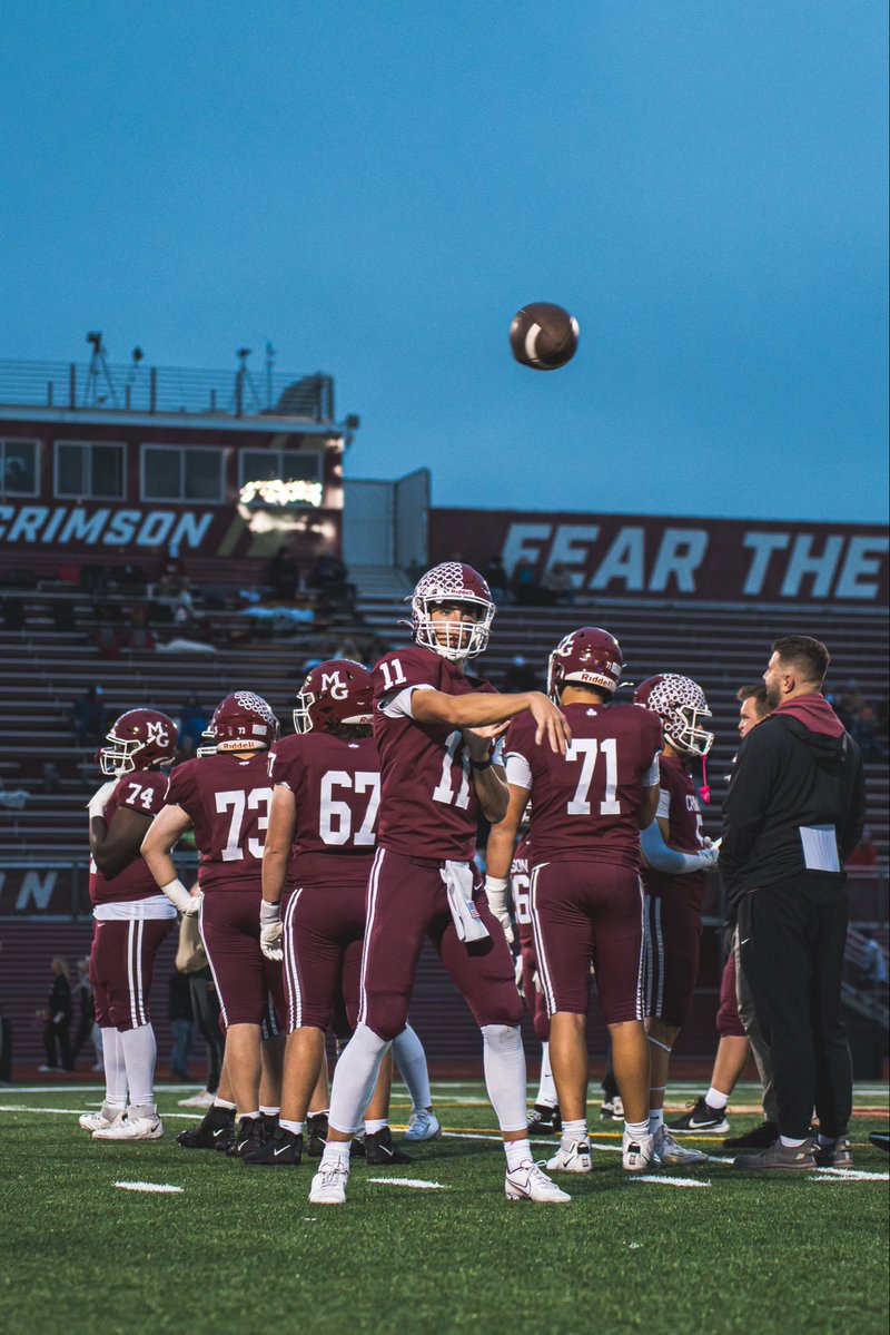 Kaden_Harney's tweet image. Senior Season Highlights❕
- 2024 6A State Champion (13-0)
- 30-4 Record as Varsity Starter
Career stats: 
62% (226/369) 4200yds 46td 
115car 715yd 20td + 8yd Rec Td
Thankful for my time with MG🍁
@spurrlyman @Crimsonfootball @JaredMartyMN @GoJacksFB 

hudl.com/v/2Sm3Qy