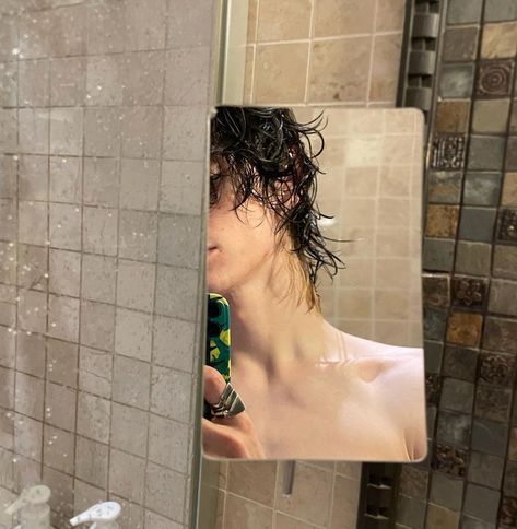 BUNN13B000's tweet image. Who's joining me? :3