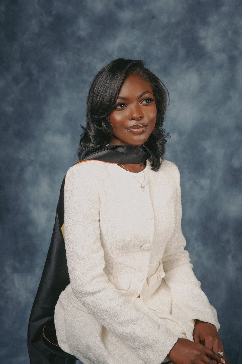 elefaantz's tweet image. 4.0 in engineering management 🤭 your girl got her master’s 🤍