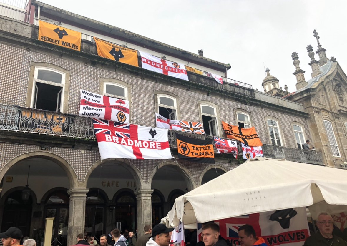 Dwarfio's tweet image. Six years ago, we were drinking their lager in Braga, now we’ll soon be drinking the ale at Deepdale. Cheers Fosun!

#wwfc