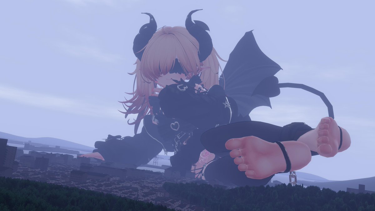 GitariVRC's tweet image. 魔王らしく