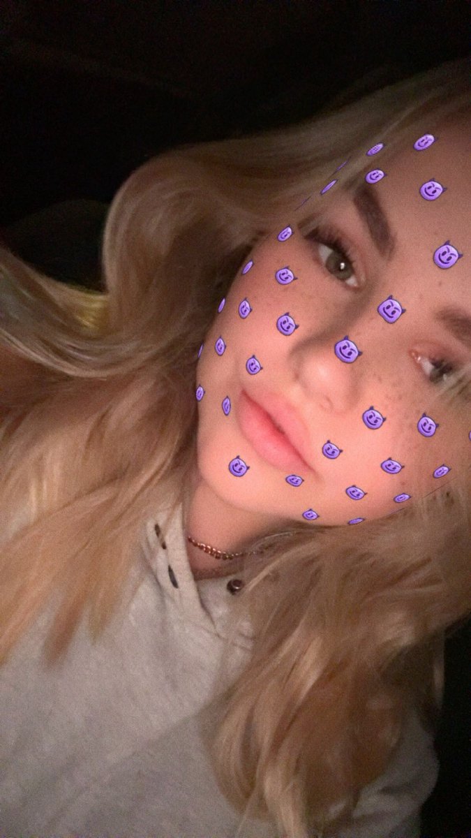 goddes_isabel's tweet photo. Wie van jullie onderdanige losers wilt meeten of bellen met deze mooie godin!! Ik heb zin om jullie leeg te trekken😈 geef me wat ik wil en dm me😈🖕🏼 https://t.co/RiIVNUbnXG