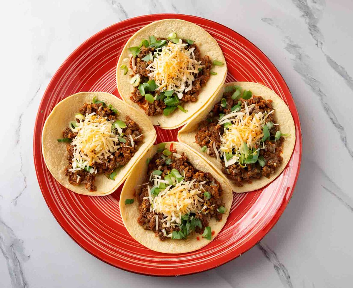 MissCookbook's tweet photo. Leftover turkey?  Make TURKEY TACOS!!
https://t.co/lZig6040JI

#ComfortFood #Foodie #Recipes #EasyRecipes #QuickMeals #FoodGloriousFood #DinnerIdeas #Cookbooks #HomemadeFood #RecipeOfTheDay #Food #Foodporn #Yummy #Cooking #HomeCooking #Snacks https://t.co/InOu4ZhIWb