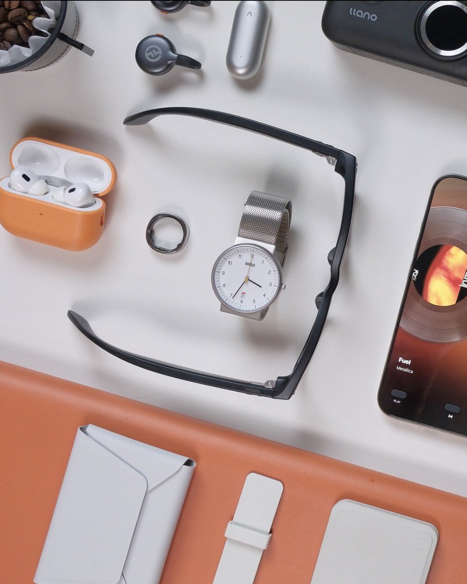 bettercreating's tweet image. This isn’t another “what to buy for Black Friday” list 👀 this is all the tech I *don’t* regret in 2025! Lovely toys &amp;amp; tools that improved my workflow &amp;amp; daily vibes - worth it long after unboxing! Happy Thanksgiving. Video👉 youtu.be/Icltxn9R6Gg 🎉
#2025Tech #TechEssentials