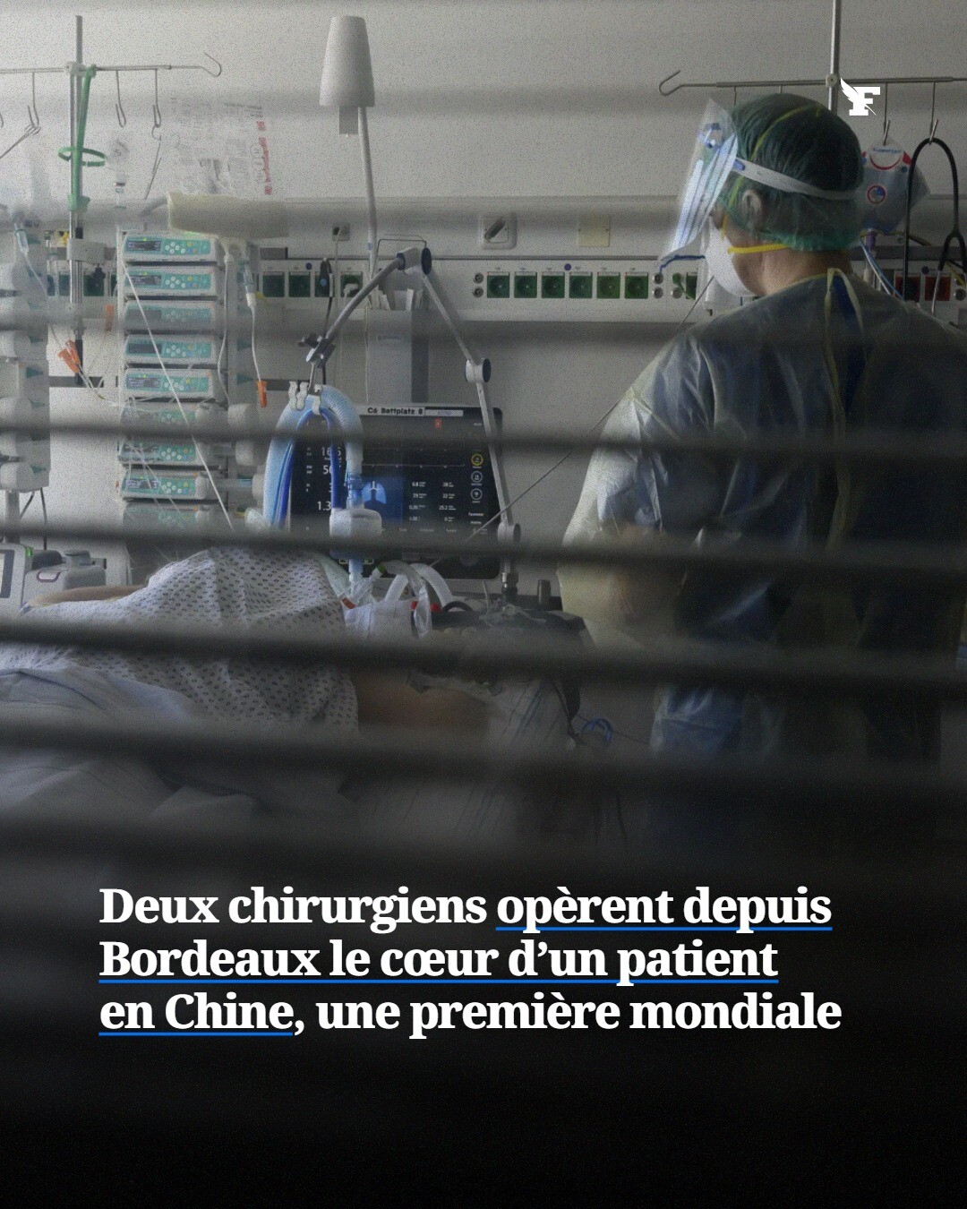 Thomas Modine et Lionel Leroux du CHU de Bordeaux ont téléopéré la valve cardiaque d’un homme de 73 ans à 10.000 km de distance. →