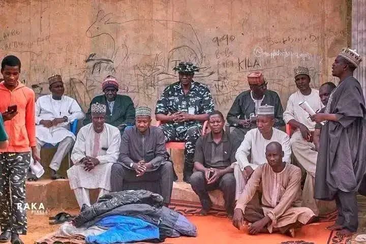 Extraordinary Ustaz 👳🏾‍♂️📿 tweet media