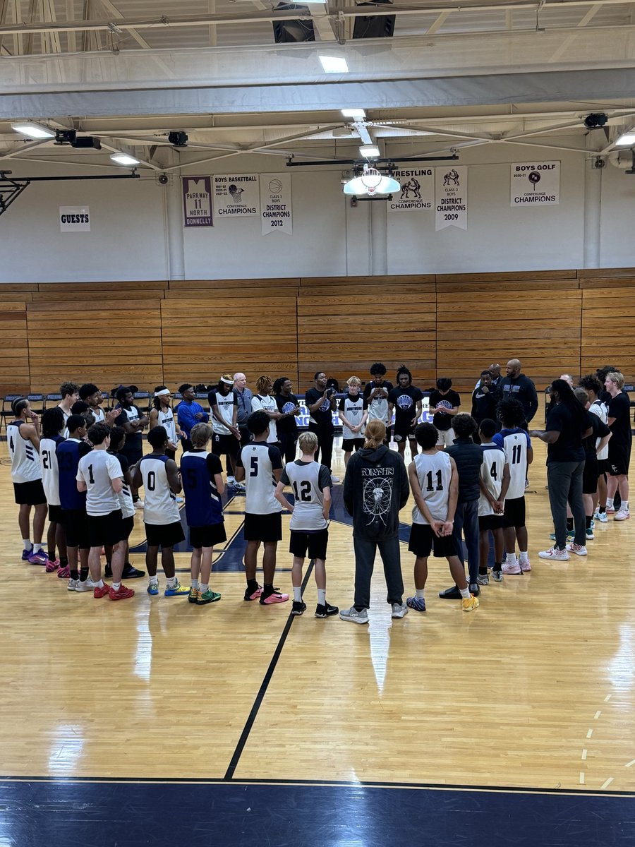 Parkway North Basketball tweet media