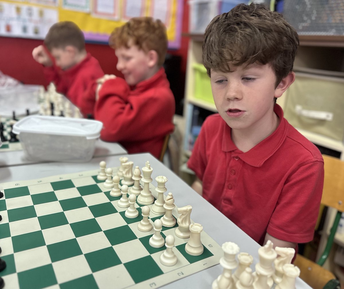 ScoilAilbhe's tweet image. Our after-school clubs continue to be very busy! These chess players are getting ready to take part in @Ficheall_ie tournament after Christmas. Serious #concentration is required for this! ♟️♟️♟️#funwithfriends #problemsolving #criticalthinking @chesscom