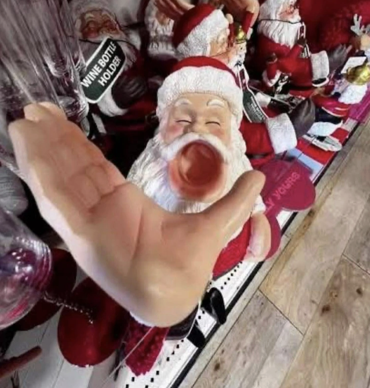 MensHumor's tweet image. I beg your jolliest of pardons, Hobby Lobby. But what are you trying to sell me?