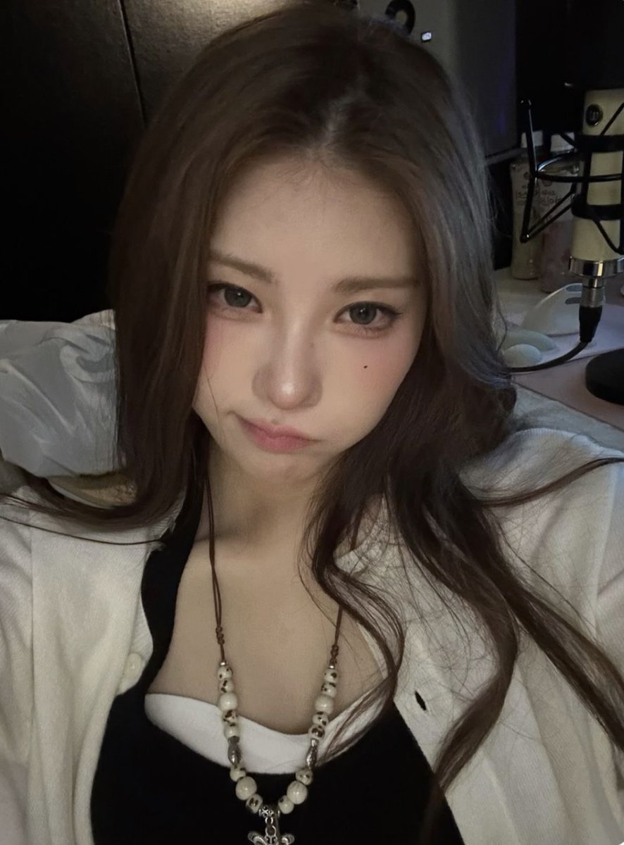 goeunesque's tweet photo. you forgot someone https://t.co/xoHlVDJC10