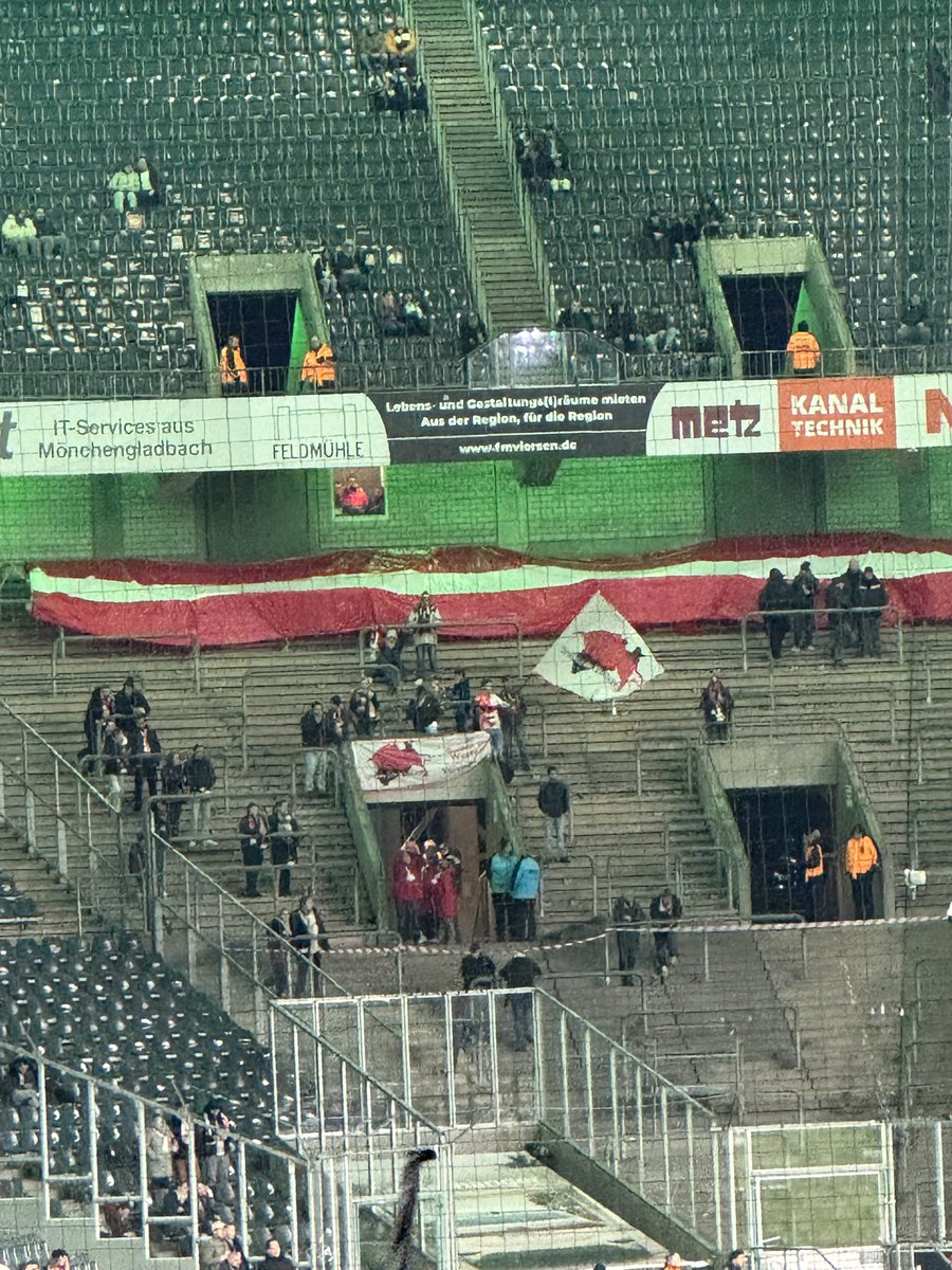 Halbe Kurve
Ganzer Hurensohn