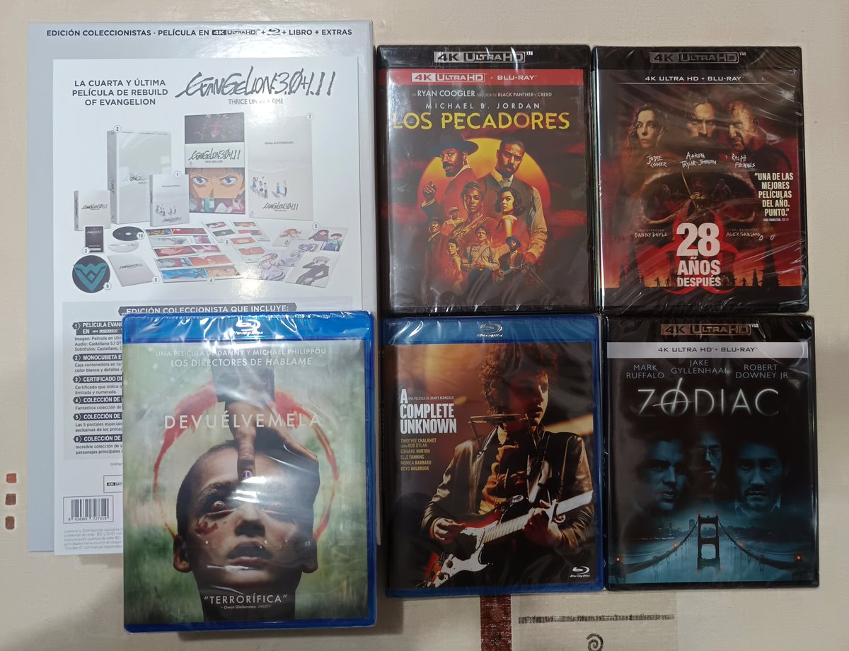 JotaBD20's tweet image. Mi BF y una novedad que no iba a dejar escapar (la mejor peli de terror del año #BringHerBack)