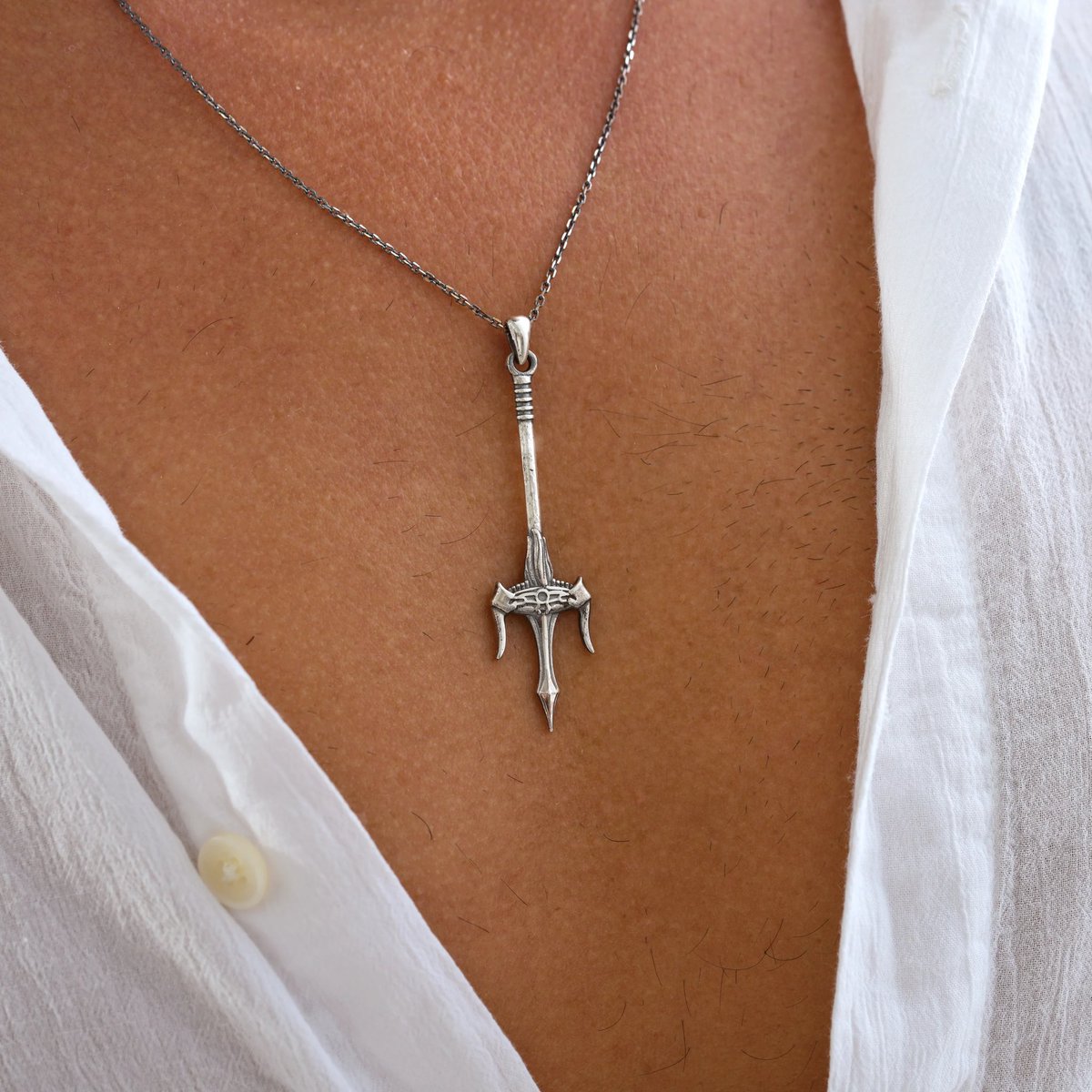 ipeksilverrr's tweet photo. Özenli el işçiliği ile özel tasarım ve semboller İpek Silver koleksiyonunda! 

925 Ayar Gümüş Antik Trident Üçlü Mızrak Kolye 🔱
🔎KB100

https://t.co/nubHVwJ8P3

#ipeksilverşıklığıile #ipeksilver #mızrakkolye #trident #tridentkolye https://t.co/qOf09tCGGJ