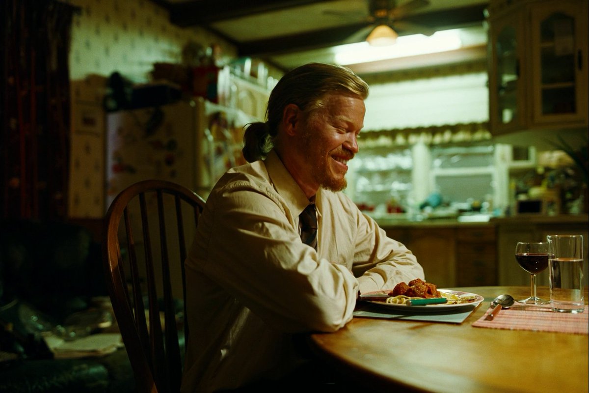 TheCineMoments's tweet image. just two people having a dialogue