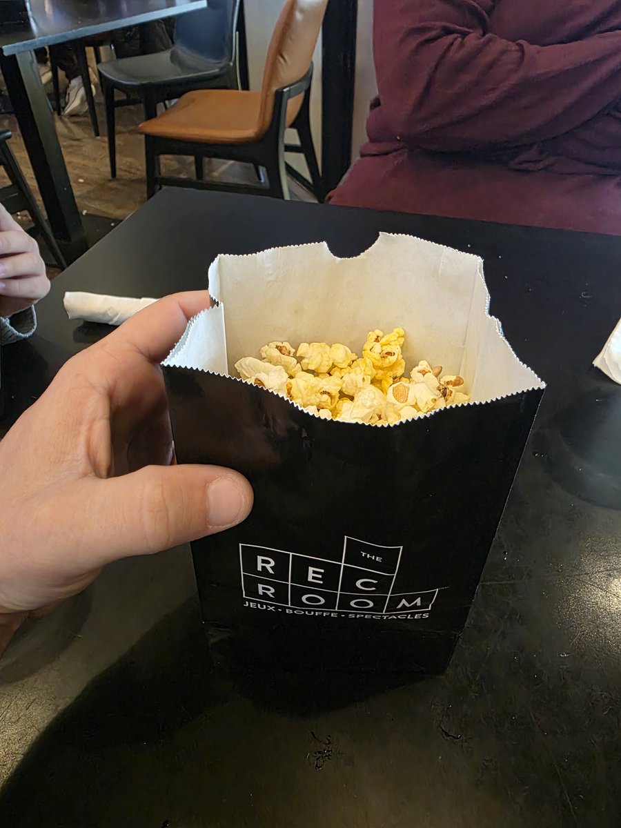 CHarris13's tweet photo. @CamStewartLive @robpizzola the rec room is just giving out the world's deadliest snack to my family......... https://t.co/0m7zBXO72D