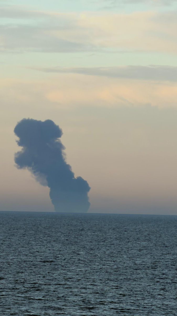 clashreport's tweet image. Two tankers sanctioned for transporting Russian oil were struck by near-simultaneous explosions off Türkiye’s Black Sea coast.

The causes remain unknown.