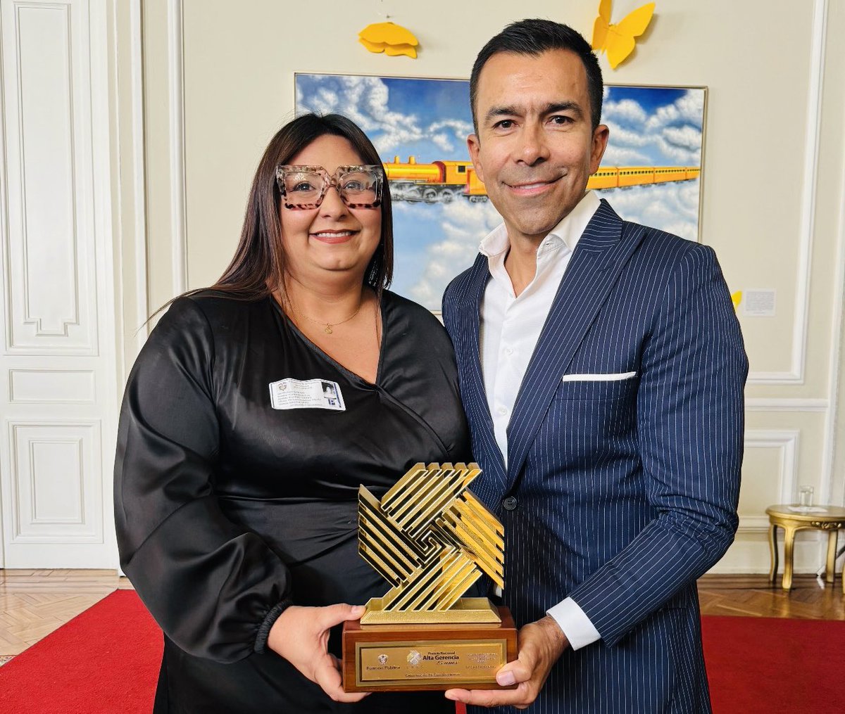 ControlIntCund's tweet image. ✨¡Gran noticia para Cundinamarca!👏🏆Ganamos Premio Nacional de Alta Gerencia con el proyecto Plan Monitor Estratégico – MECIC. Reconocimiento al liderazgo de @JorgeEmilioRey, Yoana Aguirre y al equipo de @ControlIntCund. ¡Experiencia exitosa de administración pública del país!