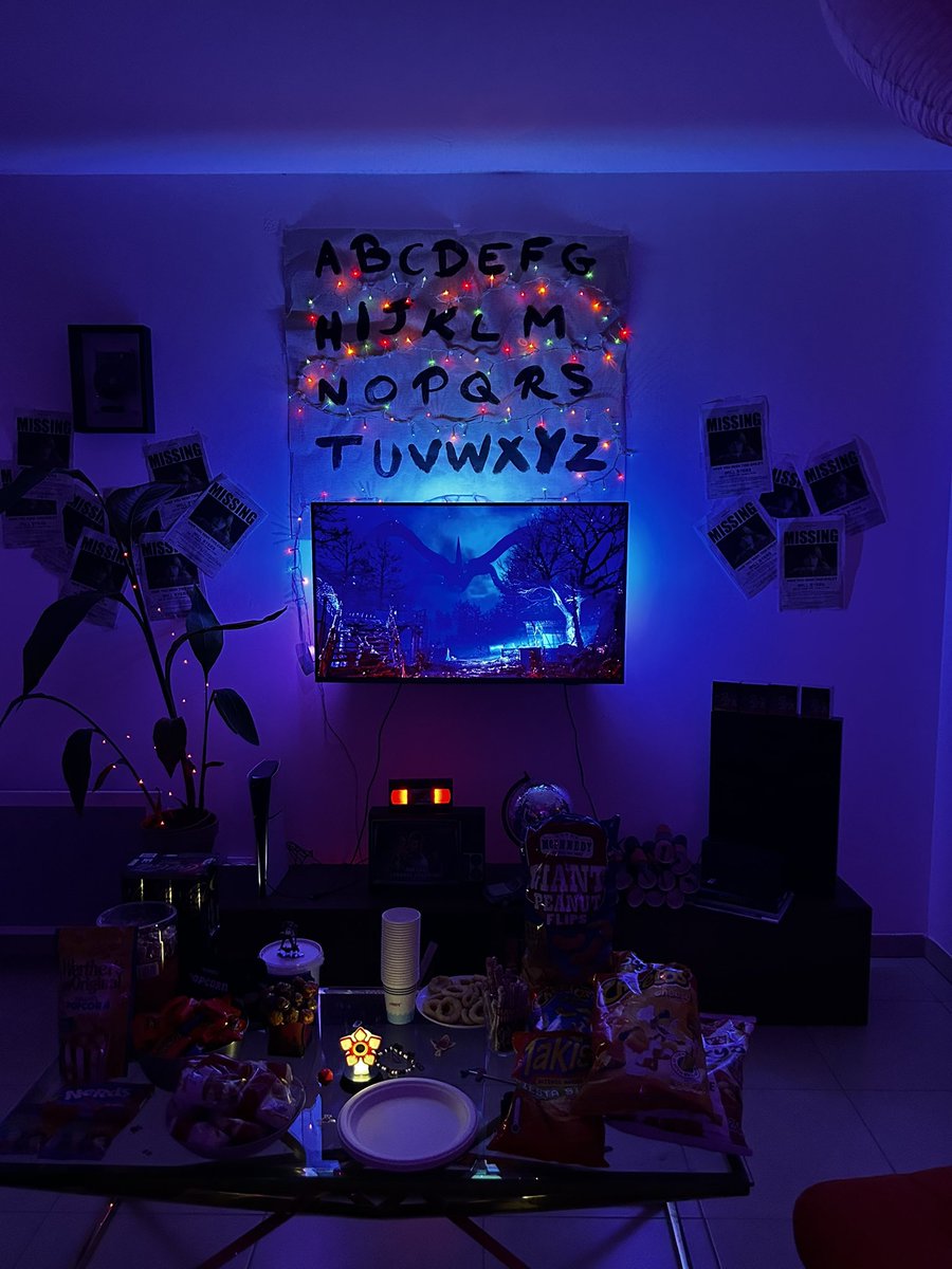 Stranger Things Party 🕰️