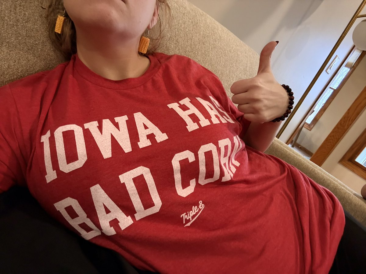 itsClaigl's tweet photo. Hoping the Huskers don’t make me drink https://t.co/owNxh6A0lV