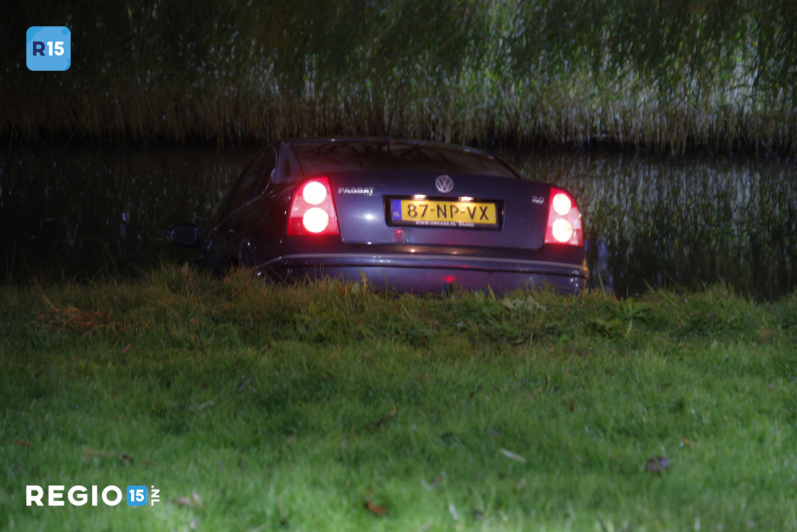 Auto te water na politieachtervolging in Zoetermeer